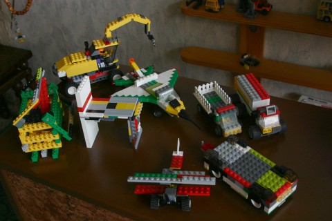 багер, реактивен самолет, камиони, модел на  | digger, jetplane, trucks, model of 